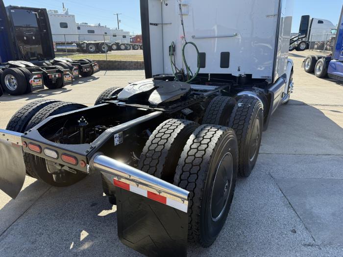 2021 Peterbilt 579-36