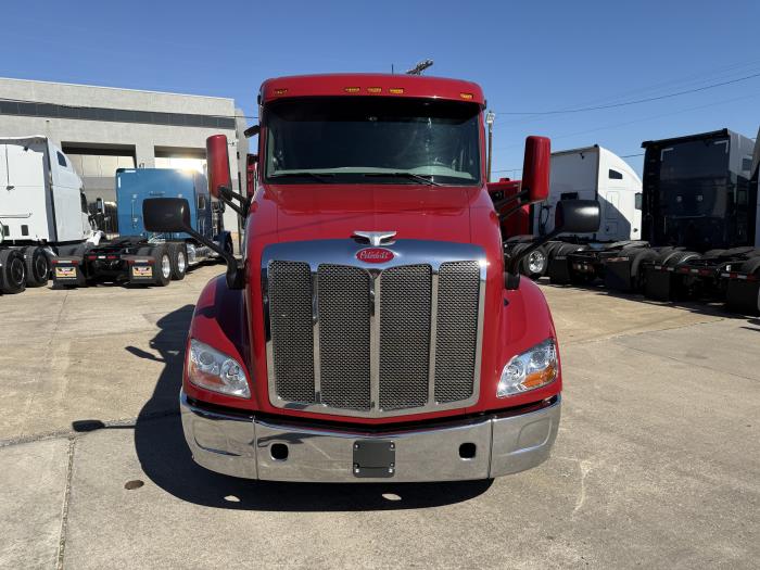 2022 Peterbilt 579-23