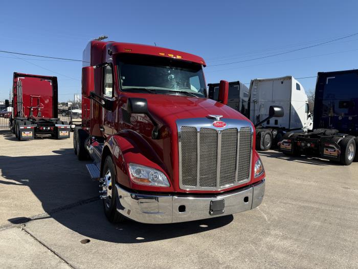 2022 Peterbilt 579-24