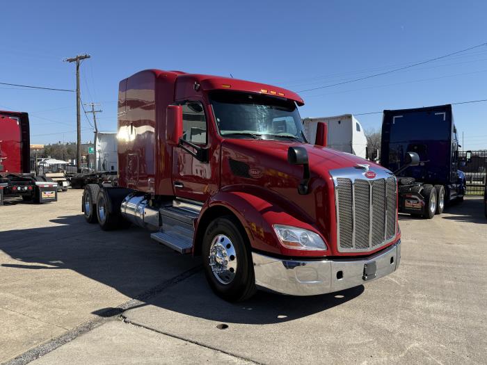 2022 Peterbilt 579-25