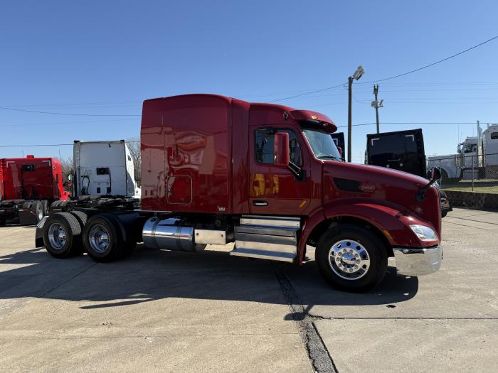 2022 Peterbilt 579-26