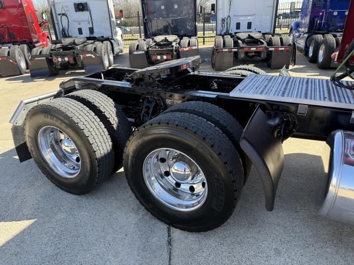 2022 Peterbilt 579-30