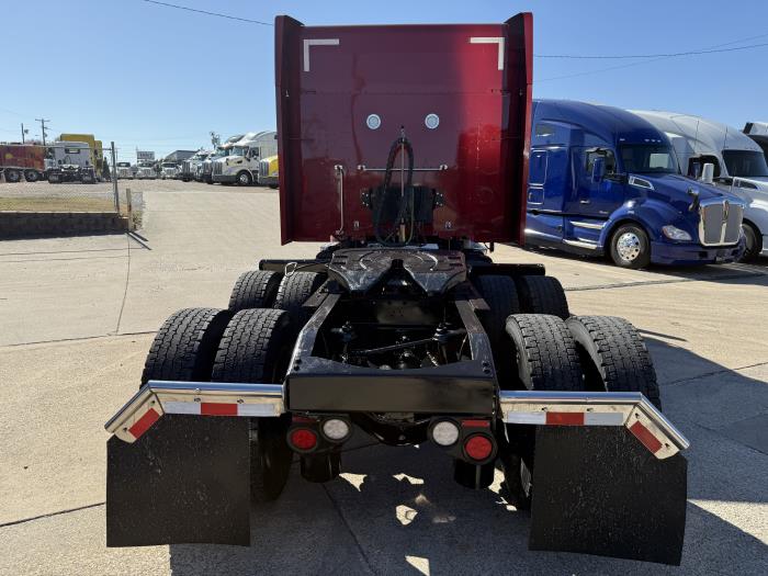 2022 Peterbilt 579-33