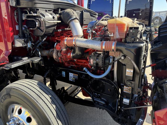 2022 Peterbilt 579-37