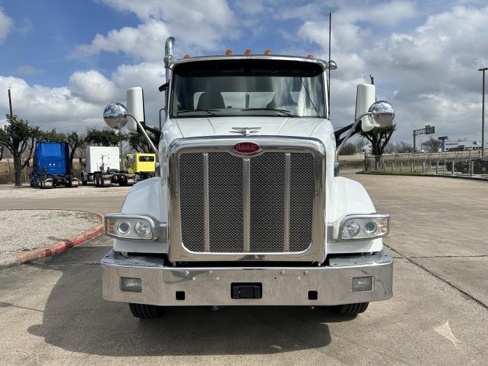 2020 Peterbilt 567-8