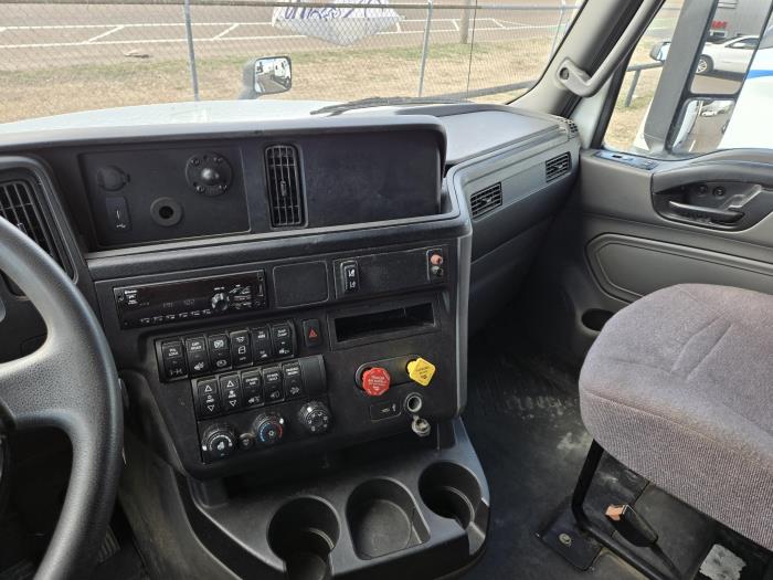 2020 International LT625-4