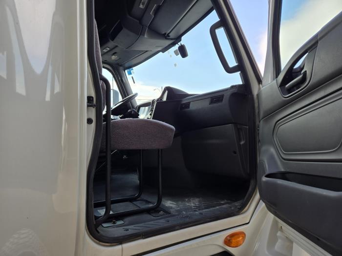 2020 International LT625-12
