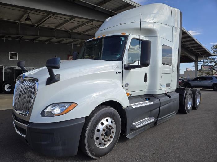 2020 International LT625-21