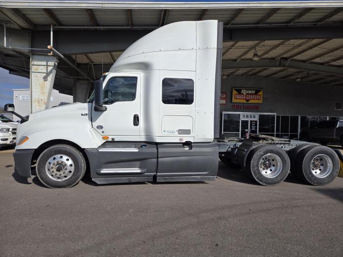 2020 International LT625-28