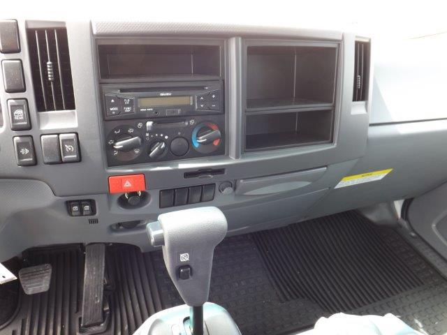 2024 Isuzu NPR-HD-27