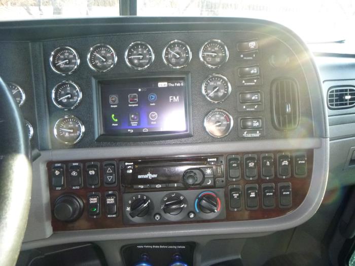 2022 Peterbilt 389-20