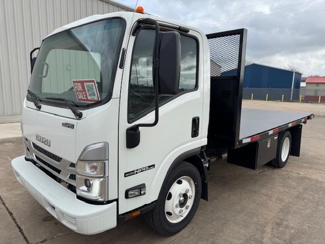 2024 Isuzu NPR-HD-1