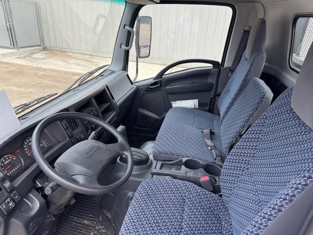 2024 Isuzu NPR-HD-6