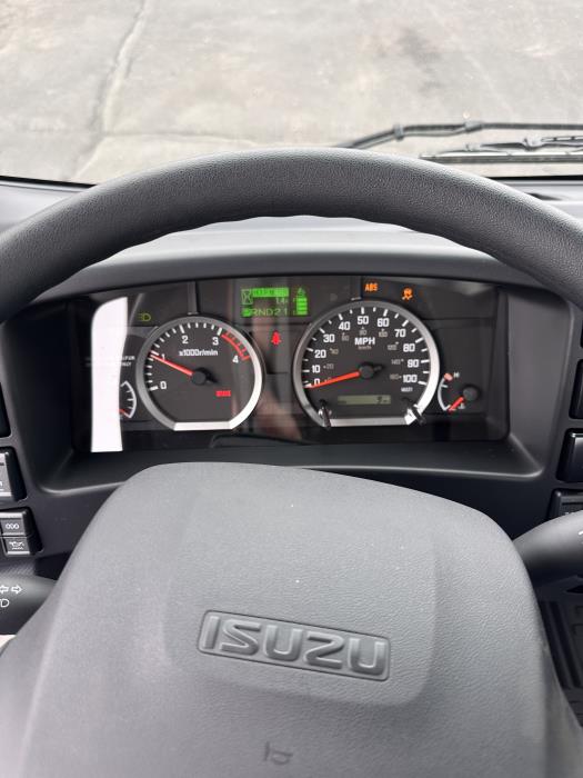 2024 Isuzu NRR-13