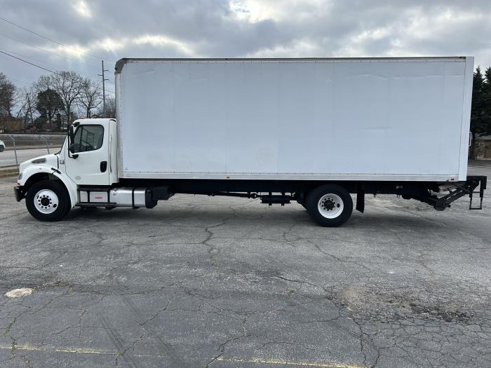 2018 Freightliner Business Class M2 106-7