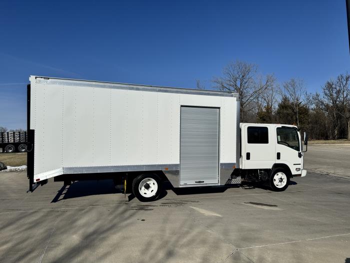 2024 Isuzu NPR-HD-2