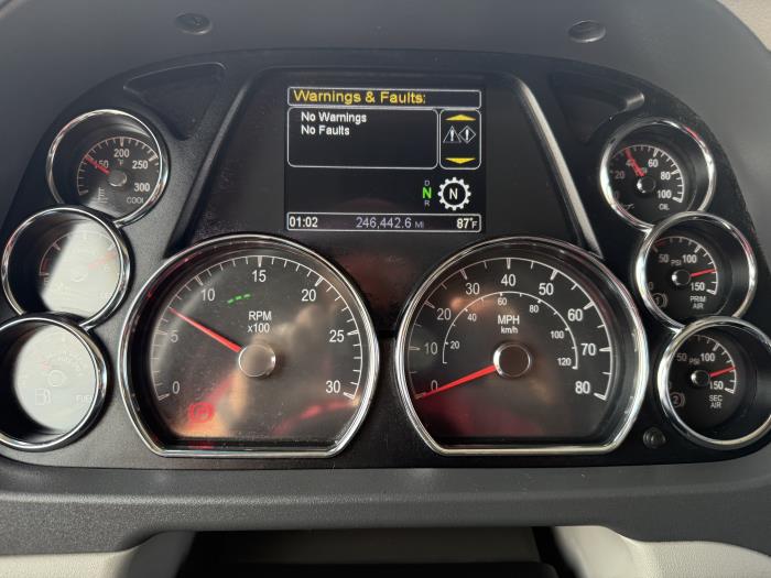2021 Peterbilt 579-4