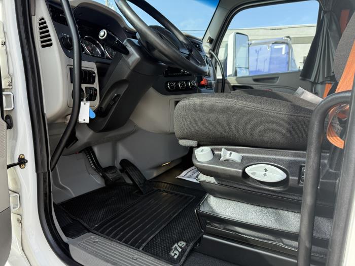 2021 Peterbilt 579-15