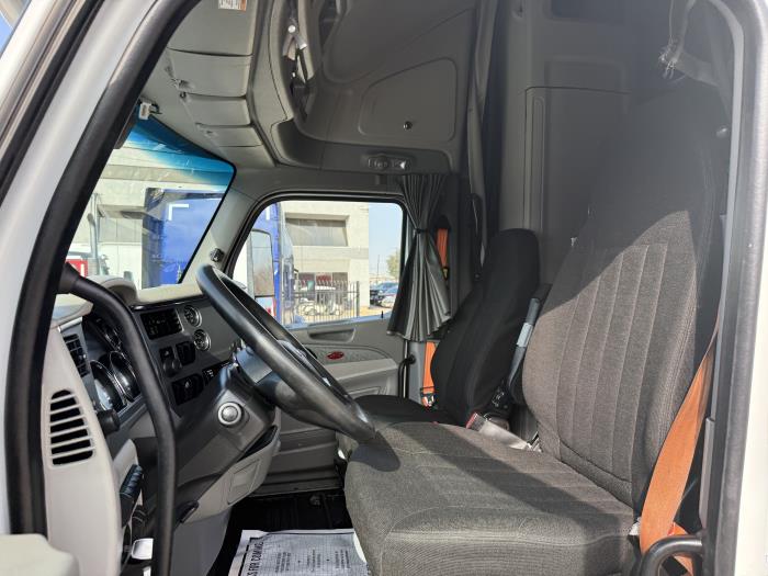 2021 Peterbilt 579-16