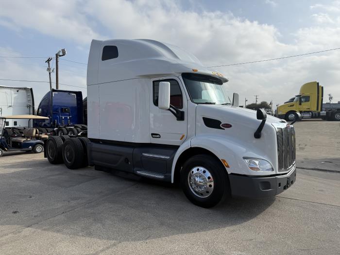 2021 Peterbilt 579-25