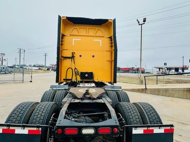 2019 Peterbilt 579-8