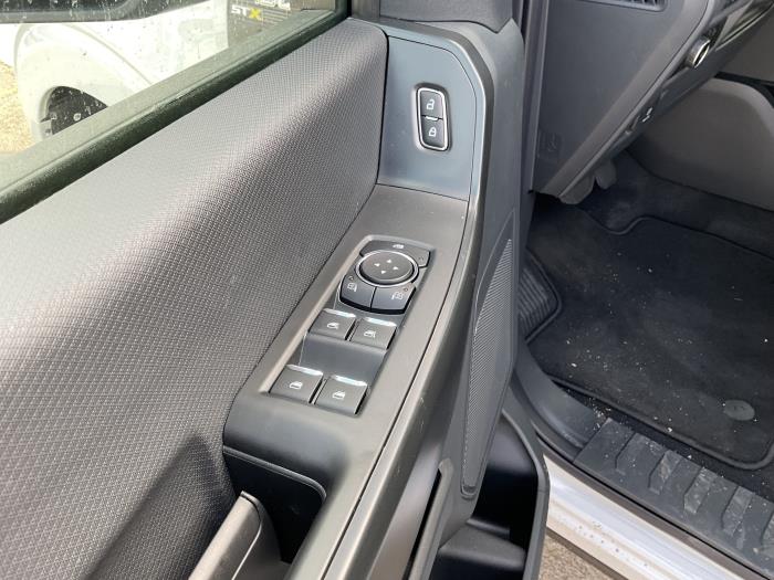 2025 Ford F-150-12
