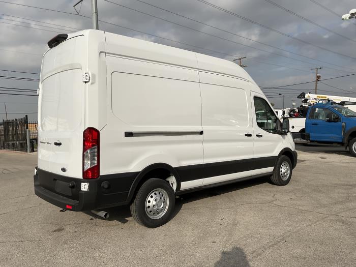 2024 Ford Transit 350 HD-5
