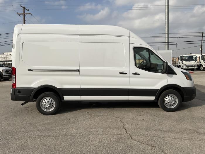 2024 Ford Transit 350 HD-6