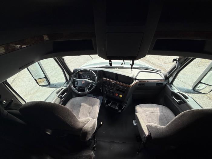 2020 International LT625-8