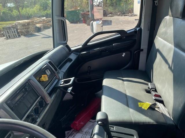 2020 Hino 268A-18
