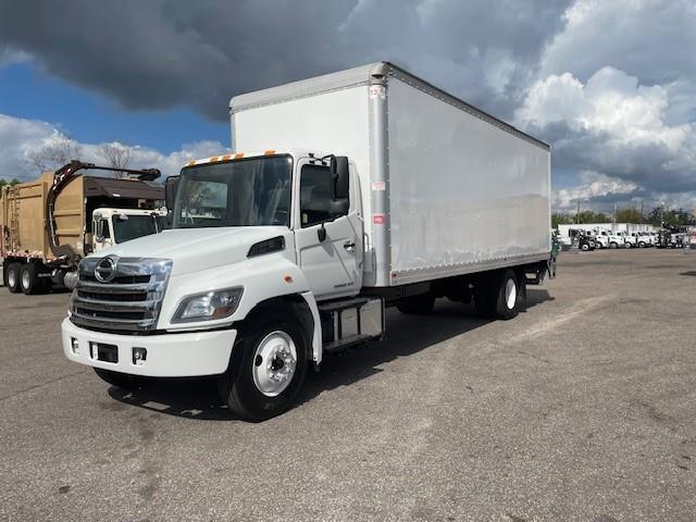 2020 Hino 268A-1