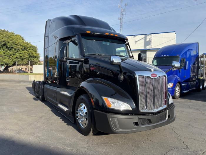 2023 Peterbilt 579-7