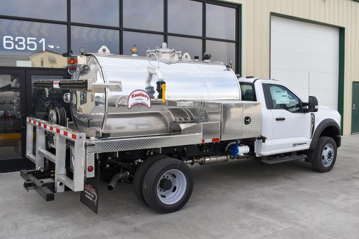 2024 Ford F-550-11