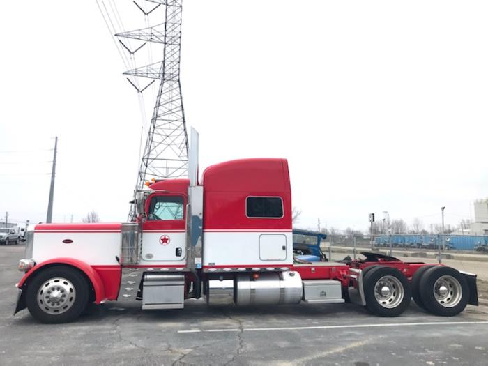 2023 Peterbilt 389-6