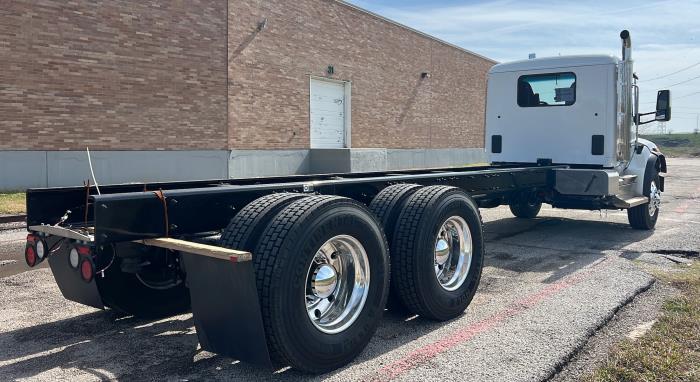 2026 Peterbilt 548-7