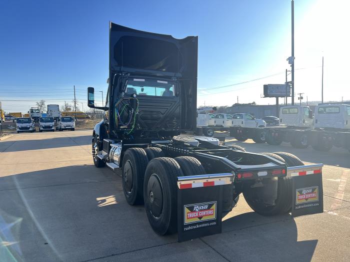 2025 International LT625-5