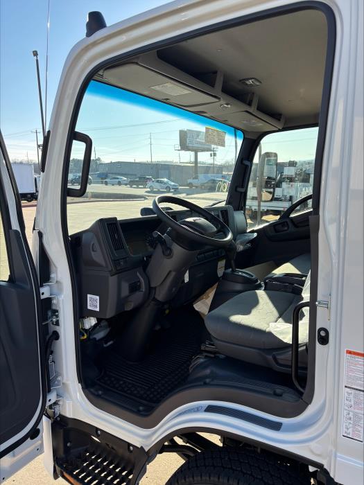 2025 Isuzu NPR-HD-13
