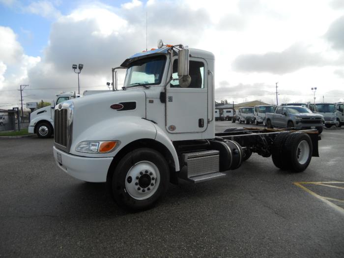 2019 Peterbilt 337-1