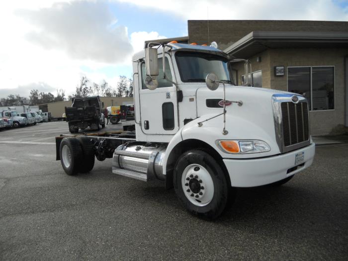 2019 Peterbilt 337-2