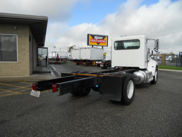 2019 Peterbilt 337-3