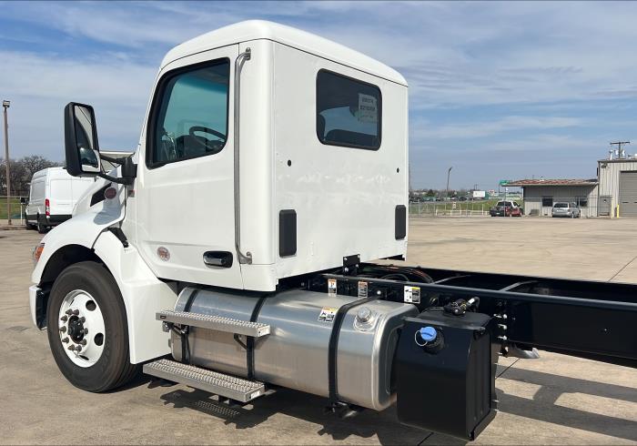 2025 Peterbilt 536-6