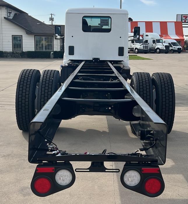 2025 Peterbilt 536-1