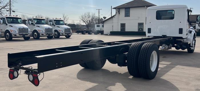 2025 Peterbilt 536-6