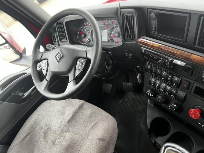 2019 International LT625-10