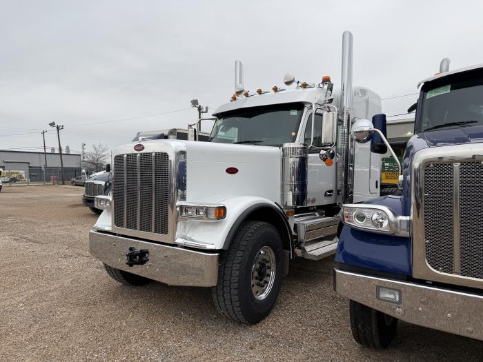 2026 Peterbilt 589-1