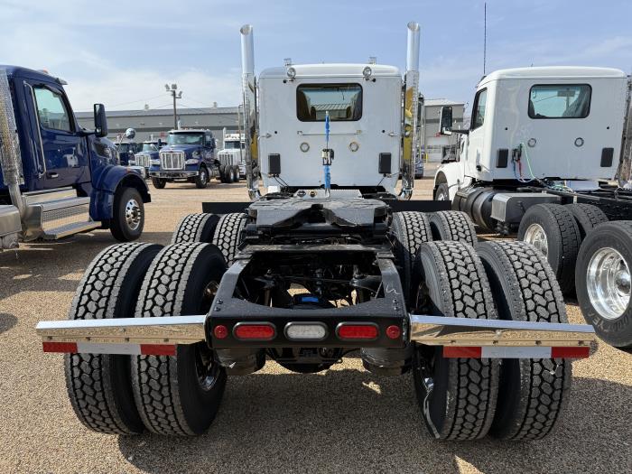 2026 Peterbilt 589-4