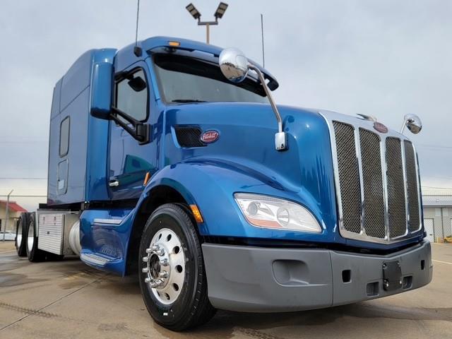 2022 Peterbilt 579-3