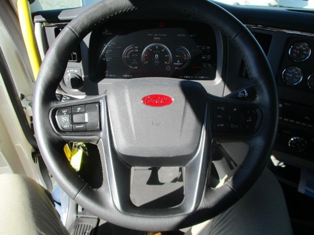 2025 Peterbilt 567-16