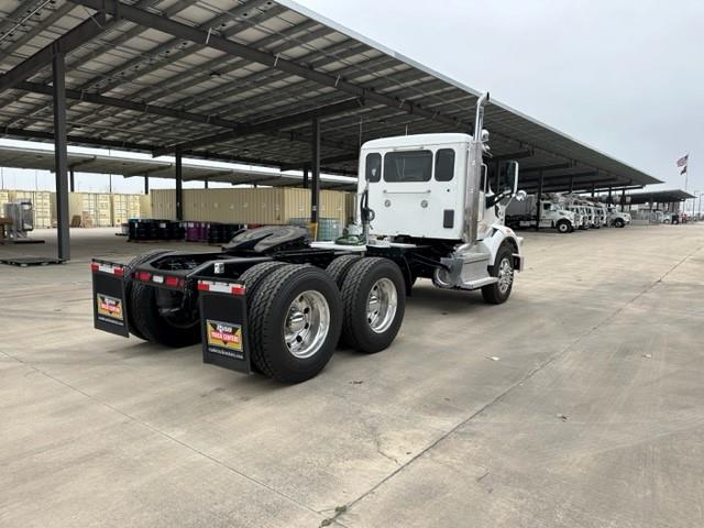 2020 Peterbilt 567-5