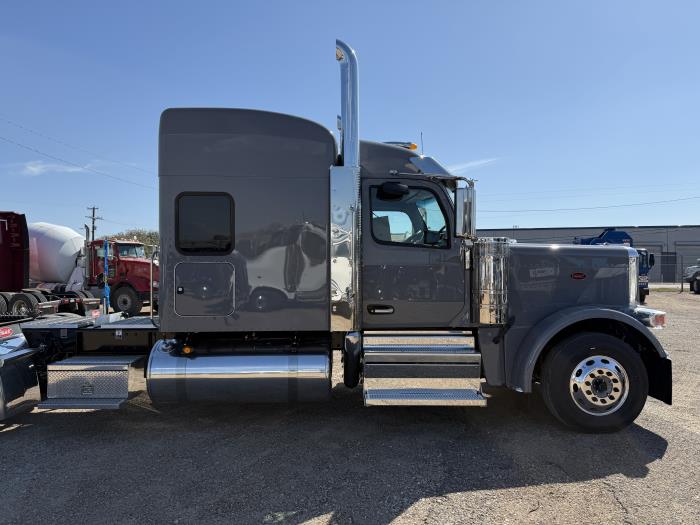 2026 Peterbilt 589-9